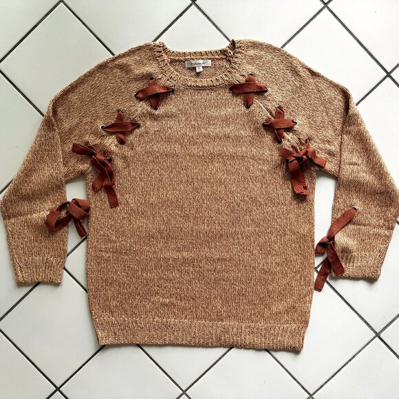 Chic lace-up ribbon sweater (brand new!) - Picture 2 of 16